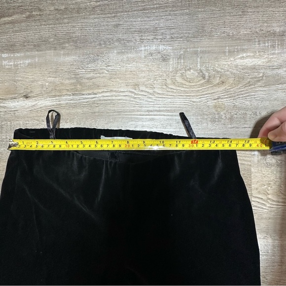 Vince Pull-On Split Hem Velvet Ankle Pant in Black Size Small - Picture 8 of 9